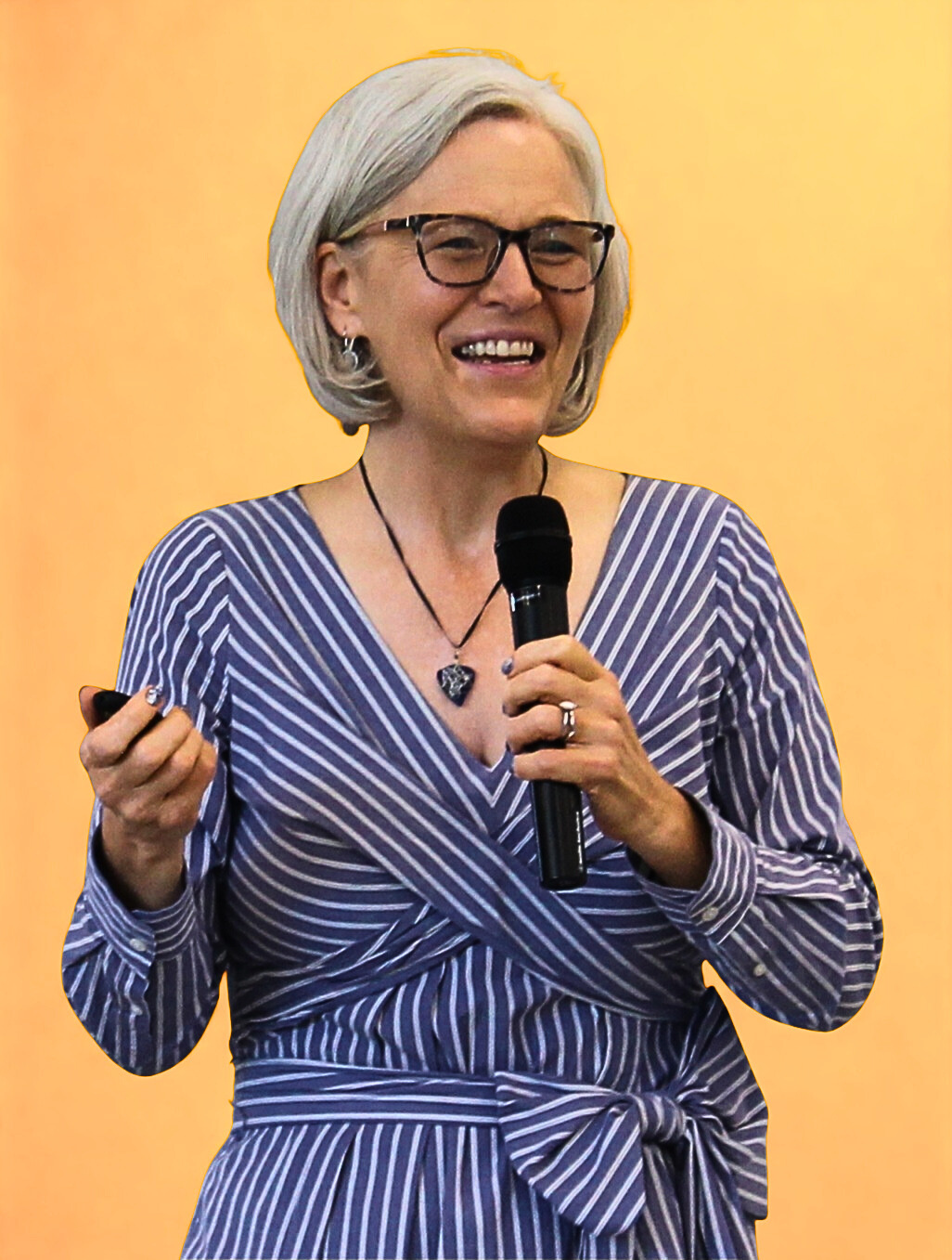 Angela Williamson